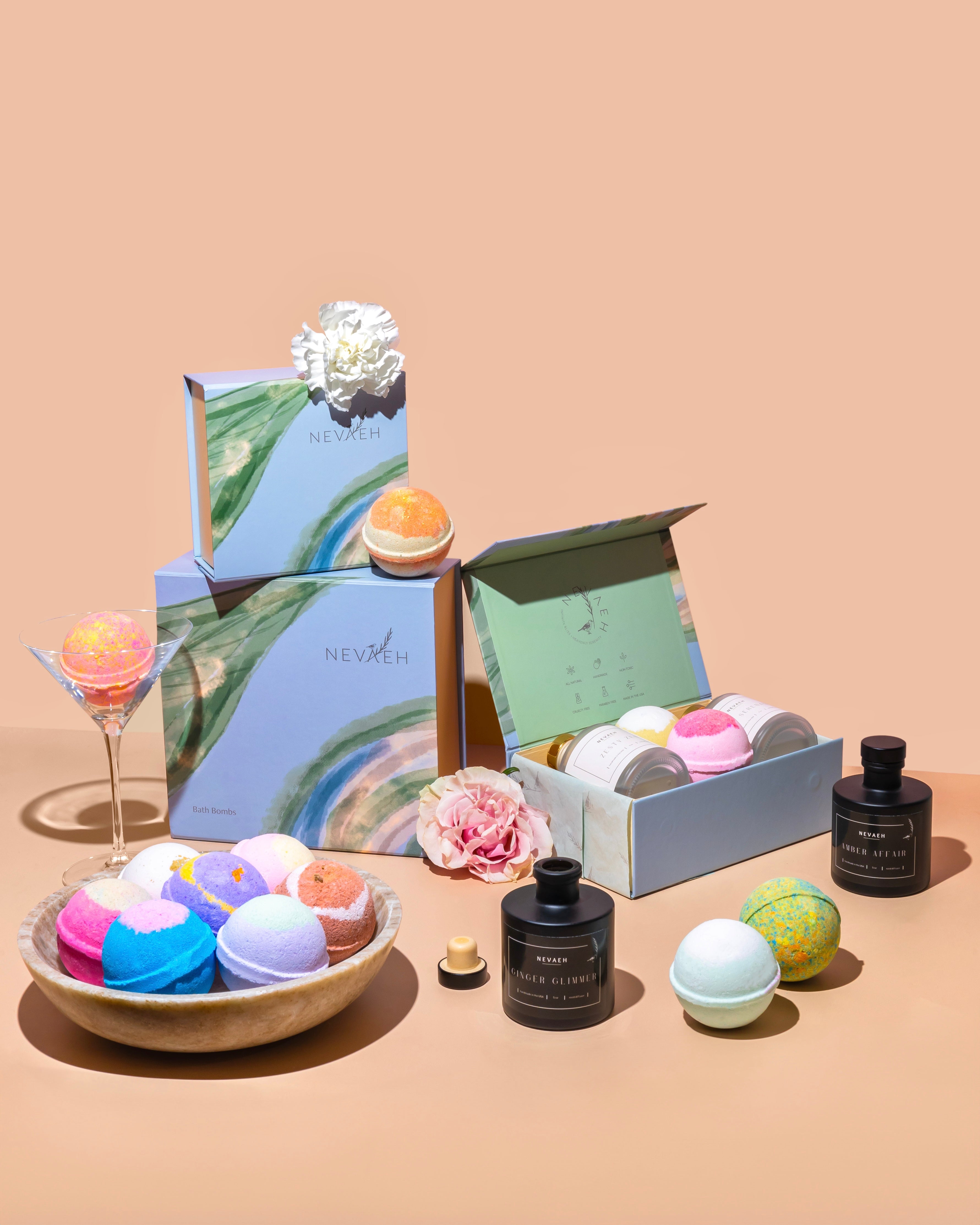 Gift Set - Middle Box (4 Bath Bombs + 1 Reed Diffuser)